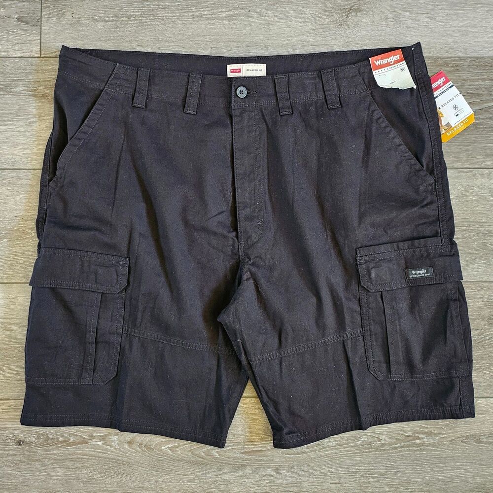 NWT Wrangler Cargo Shorts W/ Stretch Mens Black Relaxed Fit hits at knee 44x10